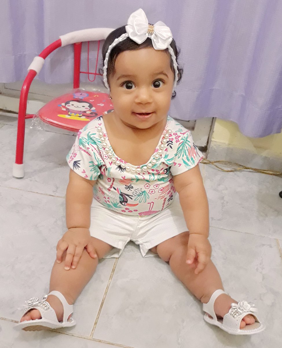 Karenn_Goomes's tweet photo. Minha bebê está completando 8 meses e eu sou mto grata por cada dia que eu tenho em meus braços, eu te amo mais que tudo nessa vida filha ❤🥰😍😍😍 https://t.co/XDl7A0aec5