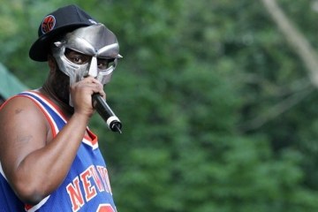 HAPPY 48TH BIRTHDAY TO THE LEGENDARY MF DOOM!
 
