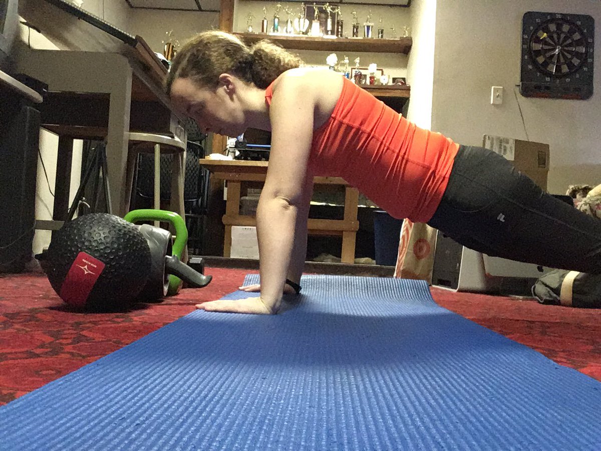 k128iMedia's tweet photo. Indoor workout and upper body workout this morning due to it being 18 degrees out. #CompassExchange #adaptiveathlete #adaptiveartist #workout #fitness #fitwomen #Thursday #Motivation #FitnessMotivation #EssentialTremor #Warrior #pushinglimits #inspire #NeverGiveUp https://t.co/dRfTIAPZjP