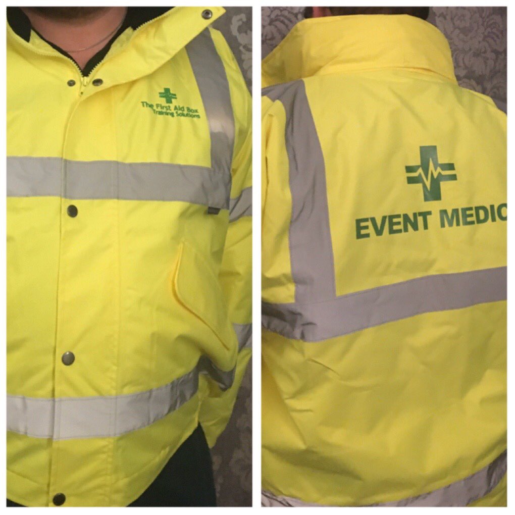 Fabtraining1's tweet photo. New #hivis jackets just in time for @yorknavesmireha Brass Monkey 2020! Thanks to @HandKEmbroidery once again for the fantastic service π#fabtraining1 #shoplocal #eventmedics #firstaidsupport #FirstAid #healthandsafety #driffield https://t.co/qxTOZ0GZK7