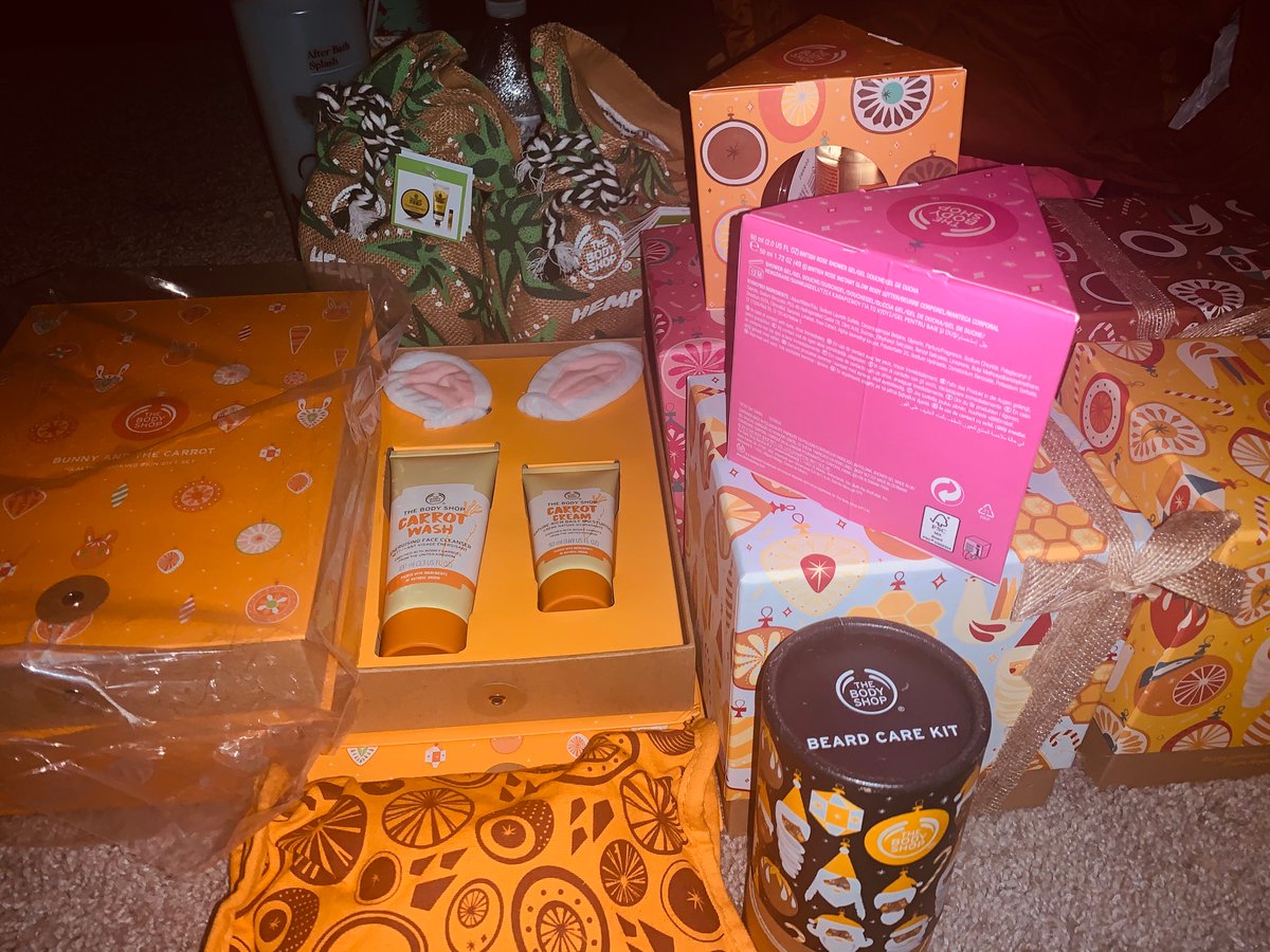 Did a little The Body Shop haul! Boxer day sale! 🥰🥰🥰