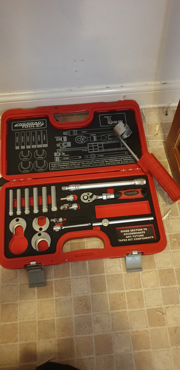 adrian_plumbing's tweet photo. Very good tools @Nerrad_Tools helping  me to replace some tired taps with these beautiful @BristanPro taps https://t.co/4gS8GcnUrO