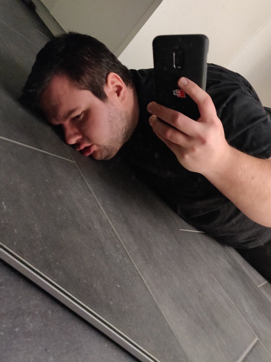 This is me after a 9hr stream 😌