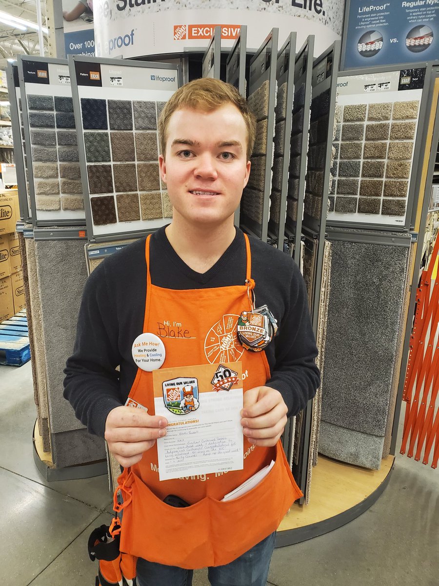 RaymondDailey89's tweet photo. Congratulations! Blake, D24 associate, earned his badge for getting mentioned on the VOC 50 times!! #weare3202 @KellyConnors7 @GarganoTom @ABurnerthd @KevinMasseyTHD https://t.co/eKekbcnkKn