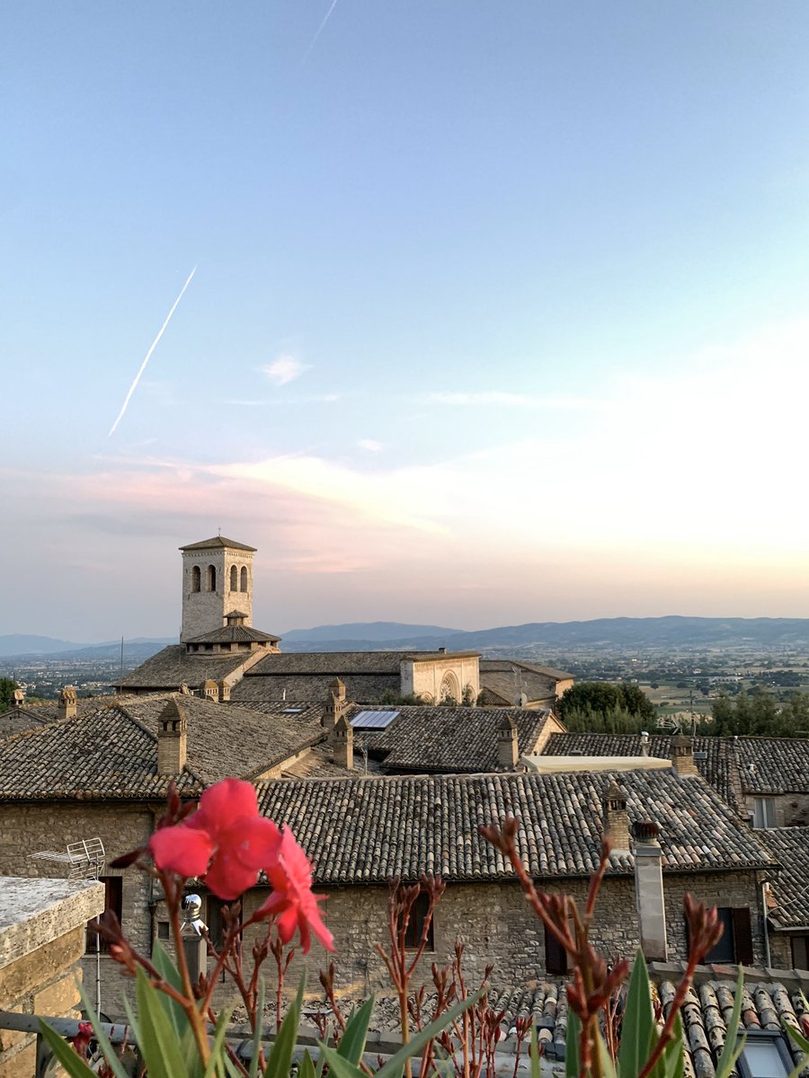 Art Workshop Intl tweet media