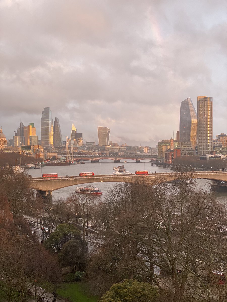 wblau's tweet photo. Oh, London, thy European beauty. https://t.co/70mJJR7ItH