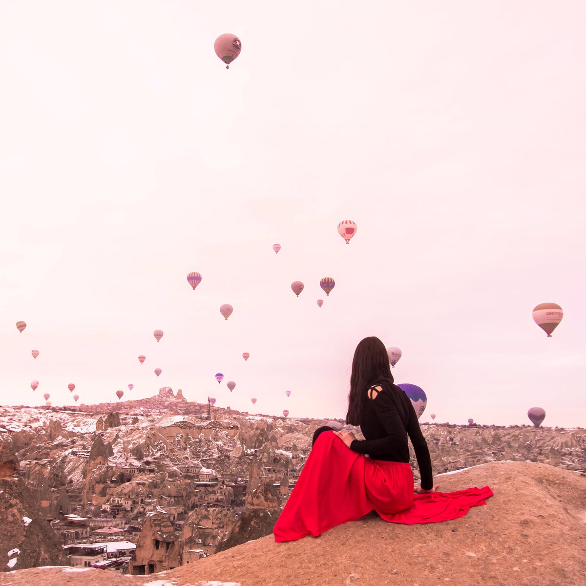 This is #cappadocia in #winter ! Who’s planning a visit?

#goturkey #Turkey <a href="/GoTurkey/">GoTürkiye</a>