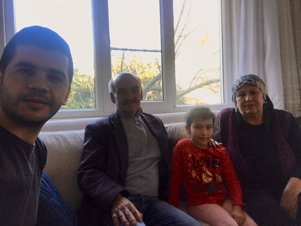 #ÇayımızıSohbetleKarıştıralım
Yenice İlkokulu öğretmenleri, sıcak sohbetle veli ziyaretlerini gerçekleştirmektedir. <a href="/Aydin_MEM/">Aydın İl Millî Eğitim Müdürlüğü</a> <a href="/seyfullah0966/">Seyfullah OKUMUŞ</a> <a href="/tcmeb/">Millî Eğitim Bakanlığı</a> <a href="/ziyaselcuk/">Ziya Selçuk</a> <a href="/yskosger/">Yavuz Selim KÖŞGER</a> <a href="/safran1958/">Mustafa SAFRAN</a> <a href="/okancbn/">Dr. Okan Çoban</a> <a href="/mebailesi2023/">MEB Ailesi</a>