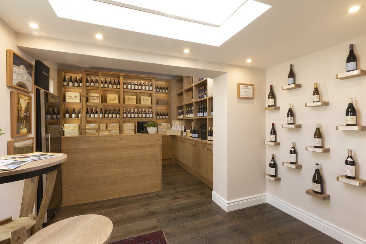 LeeuCollection's tweet photo. Conveniently located at the Main Road entrance of @lequaf, The Wine Boutique is a retail boutique wine shop selling the @MullineuxWines' Passant wines at cellar door prices.
#MLFW #LiveLeeu #TheWineBoutique #LeQuartierFrançais https://t.co/ENzK9sm7hr