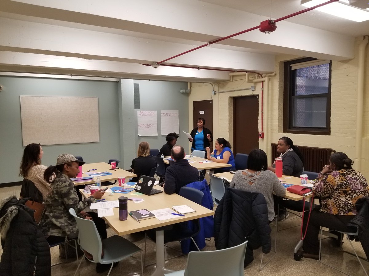 RobinKoelsch's tweet photo. @CISofChicago hosts our first school "meet up" with schools on the westside! #allinforkids https://t.co/75ZG79sIvD