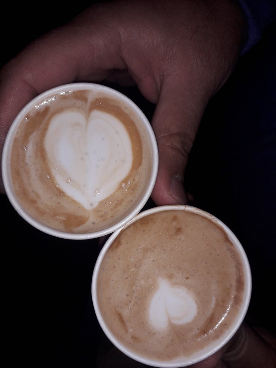 seemeplus's tweet photo. تایم استراحت پر انرژی بود🤩 
دلمون نمیومد بخوریمش🥰🥰 
@CafeDal
#iwmf98 
#سایت_ساز https://t.co/tvLtecrXO3