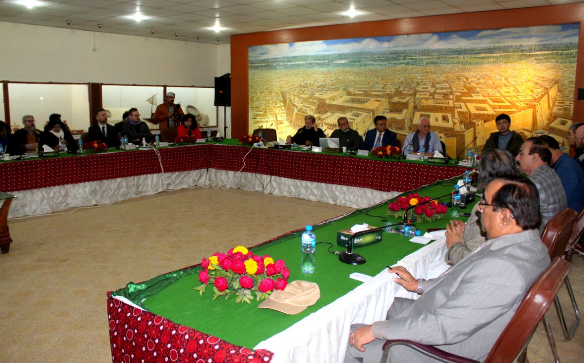 #international Conference on Indus Script going on at #Mohenjodaro being participated by scholars all over the world who presented the papers on various aspects of the Script /signages #Pakistan #SindhGovt @sardarshah1 @MuradAliShahPPP @SaeedGhani1 @memonsaeed @zulfaqar66