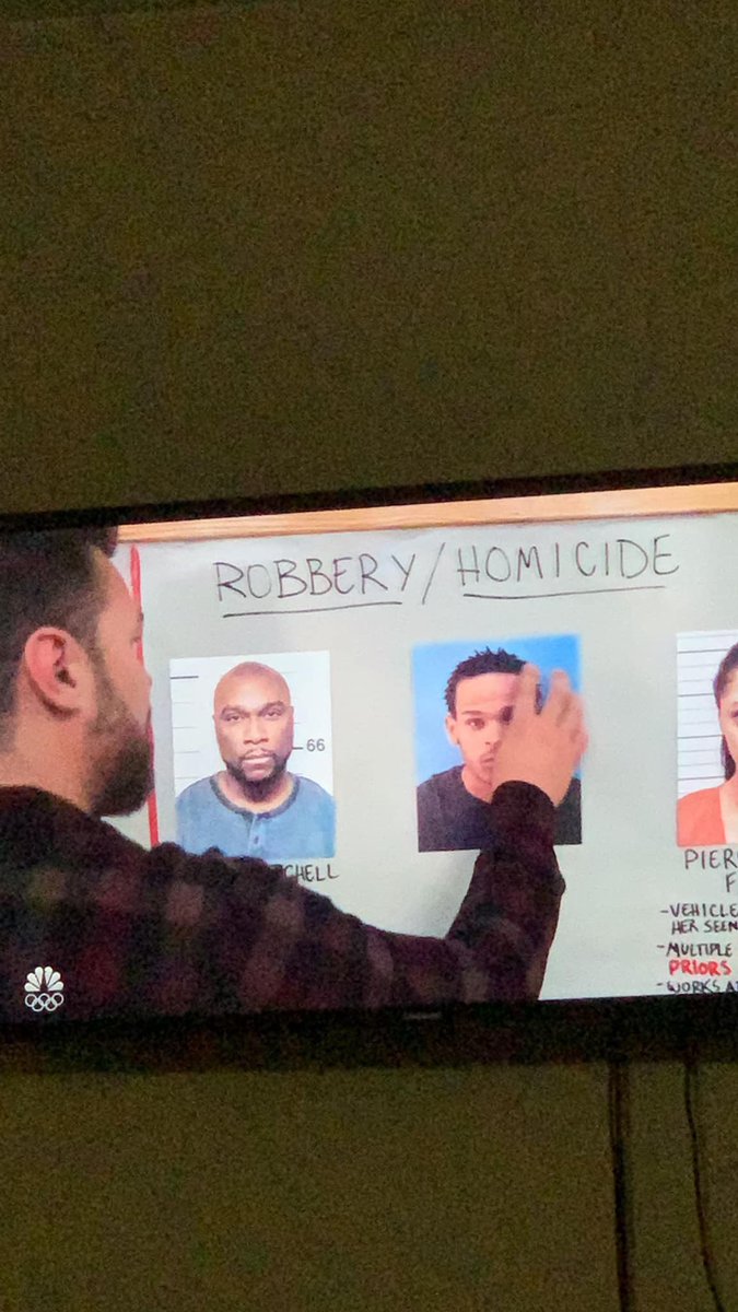 DScottGotTalent's tweet photo. Money Making Mitch! @NBCChicagoPD https://t.co/DQi0v9NBc3