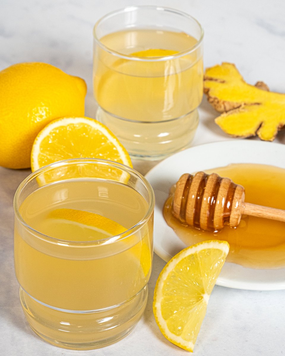 BionaOrganic's tweet photo. Mix our Organic Apple Cider Vinegar with slices of fresh lemon, crushed ginger and ice cold water for a invigorating drink that will really put a pep in your step this January. Discover the gut-friendly tonic here; https://t.co/AFX2zOIzvx #guthealth #acv #organicfood #biona https://t.co/RPfHspn2aH