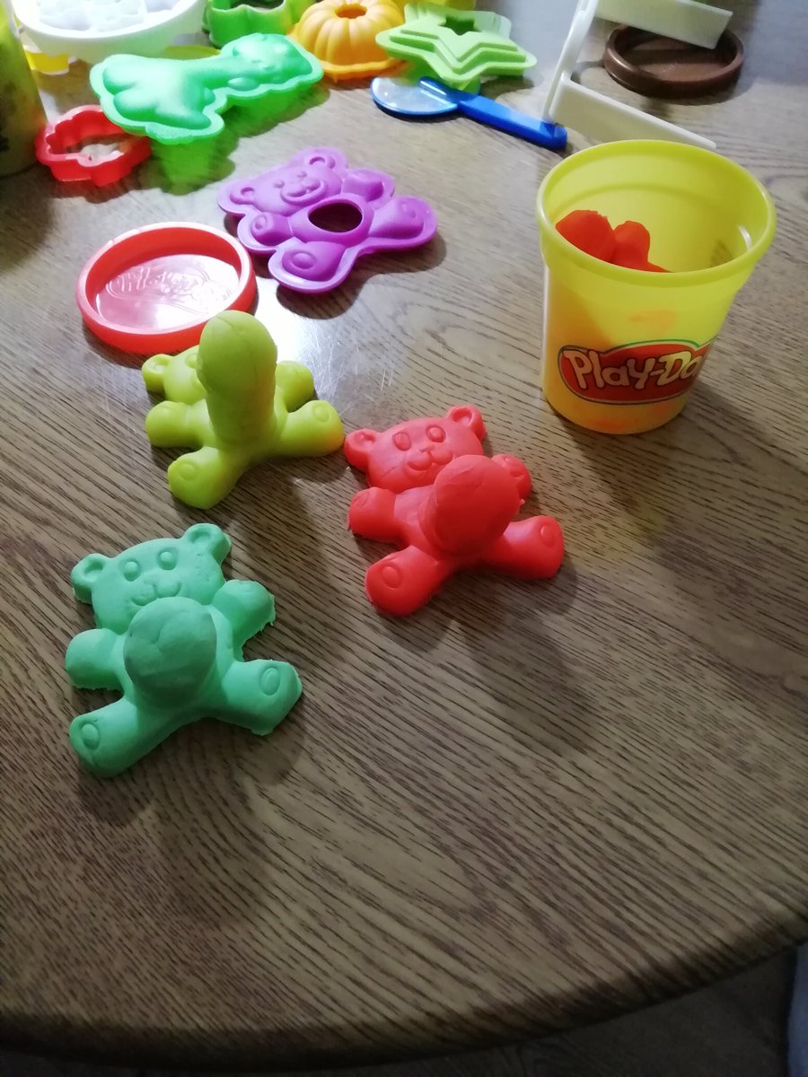 reisst26's tweet photo. @PlayDoh  i quote "dad i have made a teddy bear family" to my surprise this is the outcome any ideas whats wrong?? (4 year old daughter) i said how did his belly get so big? Her reply was he ate all his dinner??
Your development team may need a chat with https://t.co/C04YnDQRhy
