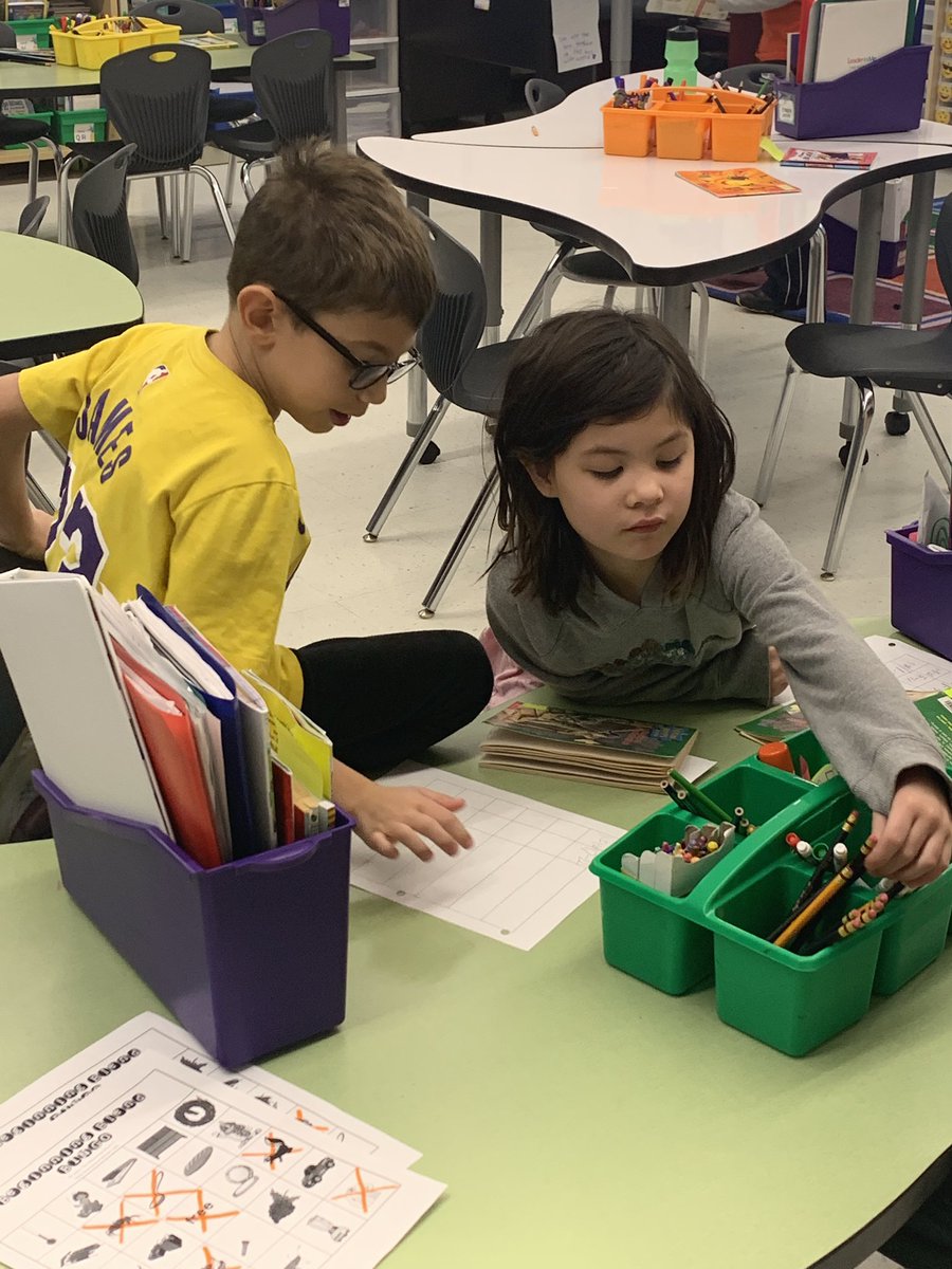 annbuch43's tweet photo. Second graders enjoying reading with partners and hearing a good story with Miss DiJohn! #kip109, #engage109 https://t.co/fMq3YiXhtY