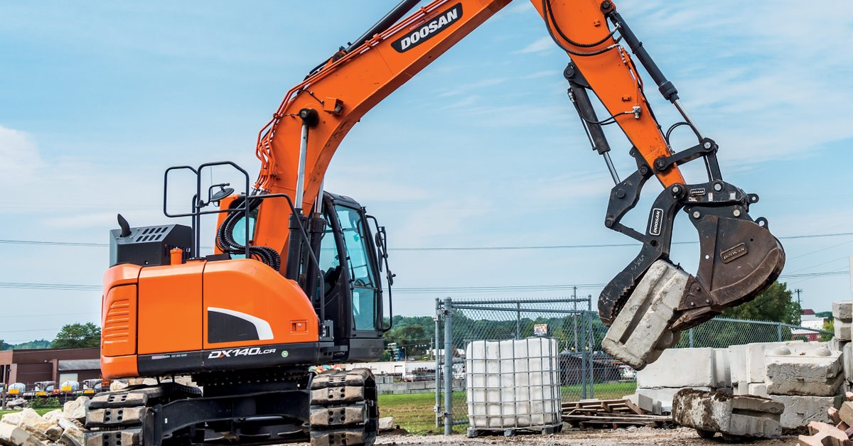 DEVELONna's tweet photo. Our reduced #tailswing excavators donโt just handle tight turns, they turn heads. Learn more: https://t.co/aiXc0zHKuB https://t.co/tHBKYaz5r7