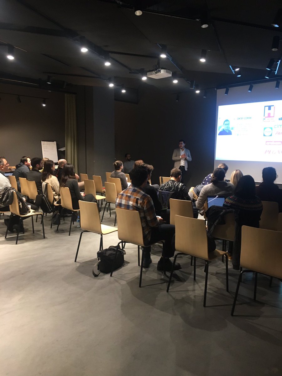 craptalks_ist's tweet photo. .@oktaycomak is starting with his digital experiences 💪 #craptalks #crappresents https://t.co/FpyLUrkmNJ