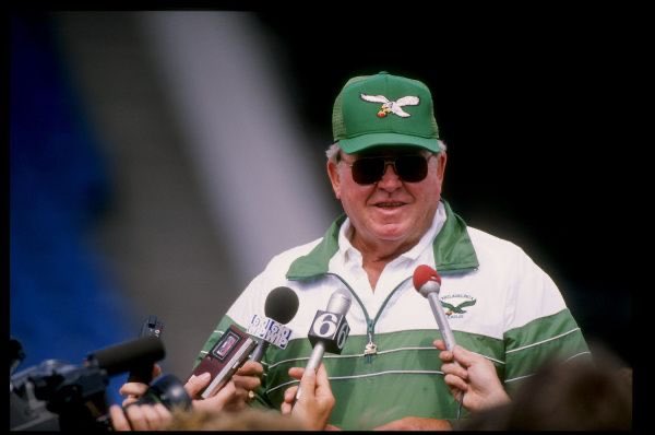 TheSpottersView's tweet photo. Buddy Ryan’s Eagles were my introduction to the game of football. I loved those teams. They might have underachieved in the post-season - but Buddy Ball had me hooked. Aggressive. All out. Nonstop. Pressure. He was a LEGEND.
#RIPBuddyRyan https://t.co/0KZhgiIuWn