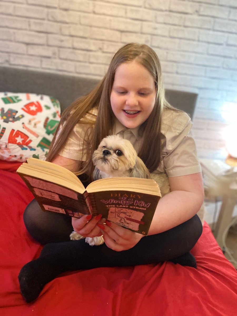 MacvicarHolly's tweet photo. Holly doing the first minesters reading challenge with millie @BankheadGCC 😊#bankhead #firstminster #book https://t.co/3EzVZBD3rX