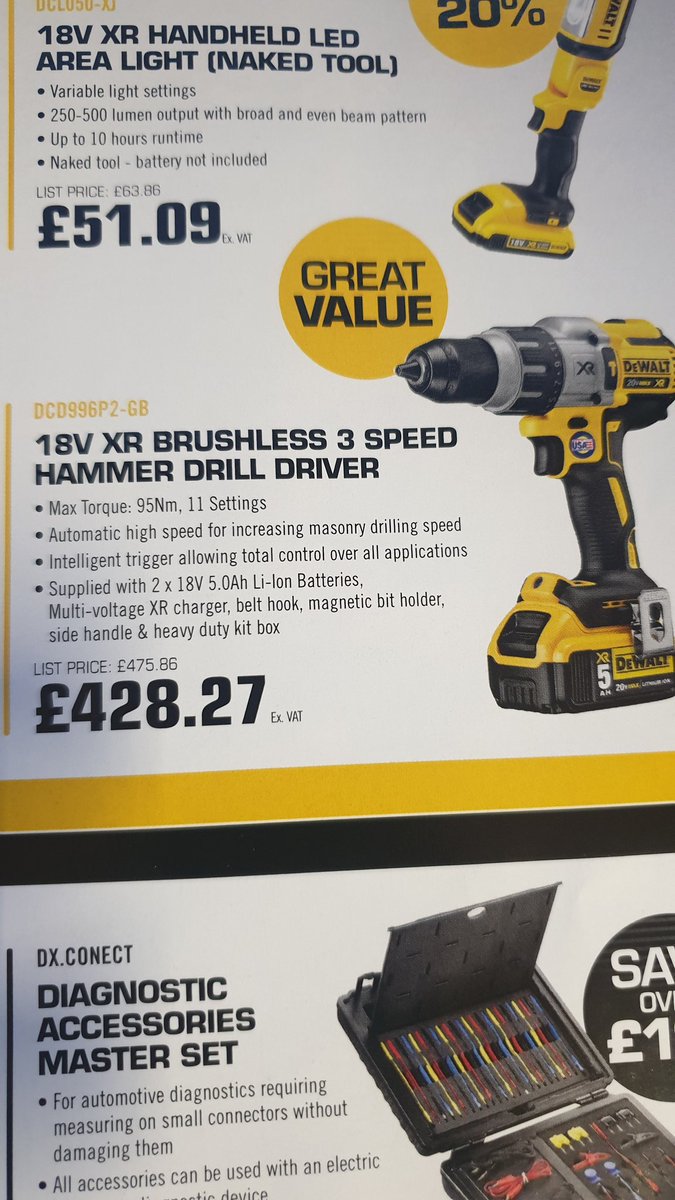 AndyZX6R09's tweet photo. @MacToolsUK How is same drill so much more from Mac? #mactools #mechanics #dewalt https://t.co/Qw3ZYbBw0F