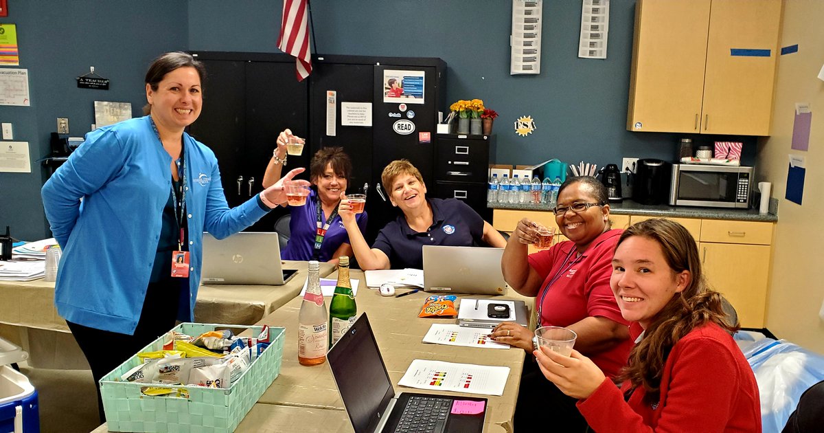 Manateecharter1's tweet photo. Chat, chips, and cheers! Today's teacher data meeting was stocked with extra special treats. Go MCS Teachers!! #juice #chips #studentdata #teamwork #gomcs #sailAway https://t.co/Jd9Mz4Zb0l
