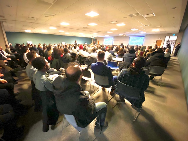 TPSRecruiting's tweet photo. This is going to be a GREAT year if last nights 300+ attendance at our GIS session is any indication! Interest and enthusiasm for a career in policing is not lost. #JoinTPS #HiringNow
#TorontoIsTheChoice https://t.co/GdY879tKeN