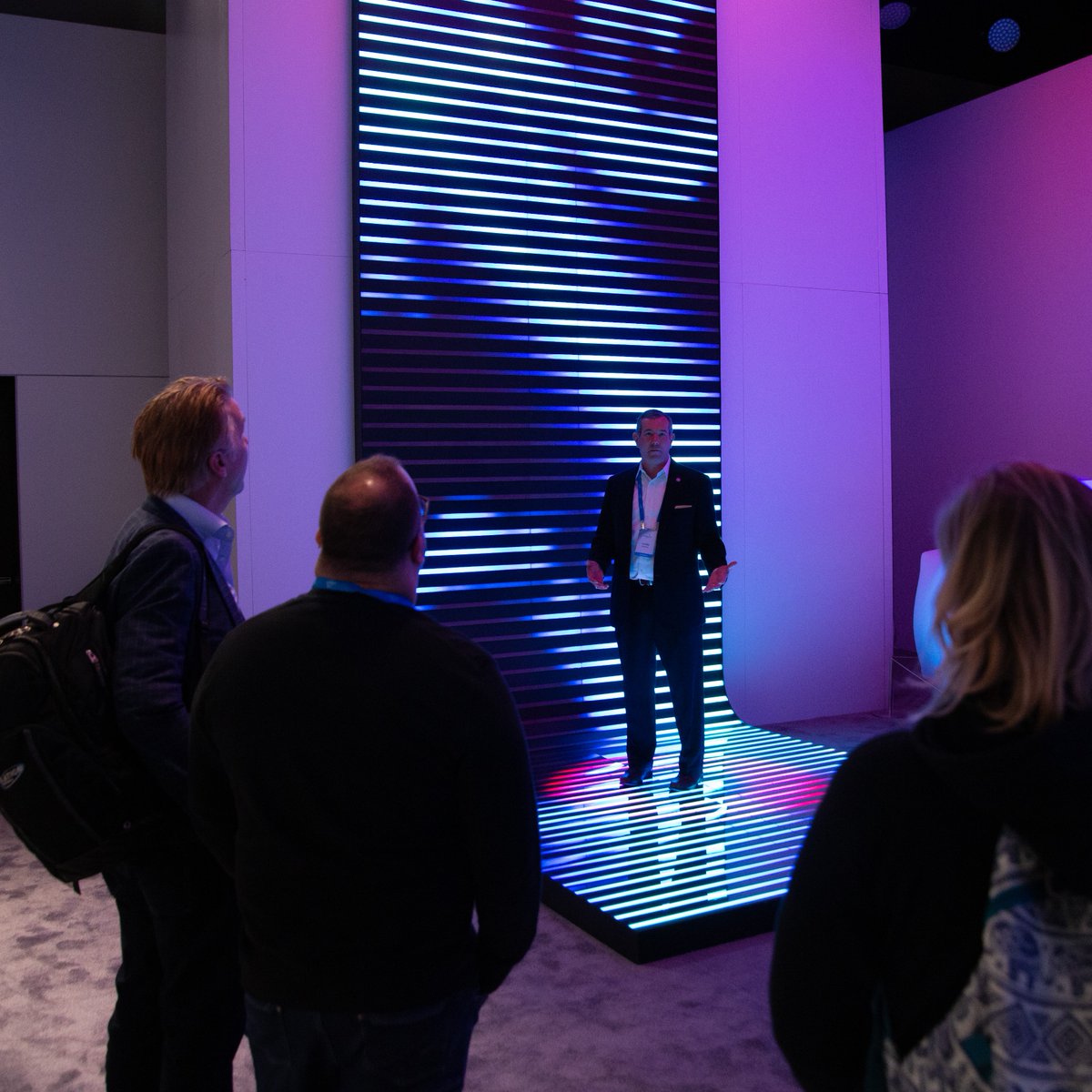 HARMAN_Pro's tweet photo. Great product demos taking place at the HARMAN @CES showcase in Las Vegas! There's nothing better than HARMAN Pro team members personally introducing customers to our latest products including the new @TheJBLpro IRX Series powered loudspeakers with Bluetooth! #HARMANCES https://t.co/KFvVYhH4nw
