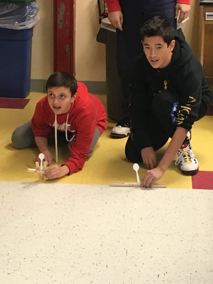 jsheehan927's tweet photo. Catapult anyone? #RMSScience #RoslynSchools @m_goldspiel @RoslynMS @cjohanson45 @DaveLaz1 https://t.co/aSBwapfwCq