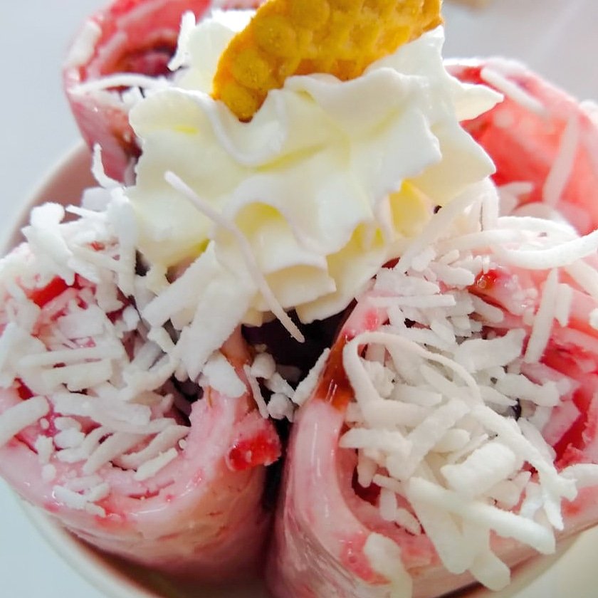 yayhelados's tweet photo. Uno de los #propósitos de año nuevo es bajar de peso ¿Tú ya estás sufriendo con la #dieta? 😩 nuestros #helados son BAJOS EN GRASA Y LACTOSA pues su base es de soya, además las frutas que utilizamos son naturales por lo que su contenido de azúcar es bajo 🤩 #FelizJueves #coapa https://t.co/1JCAgzUfXS