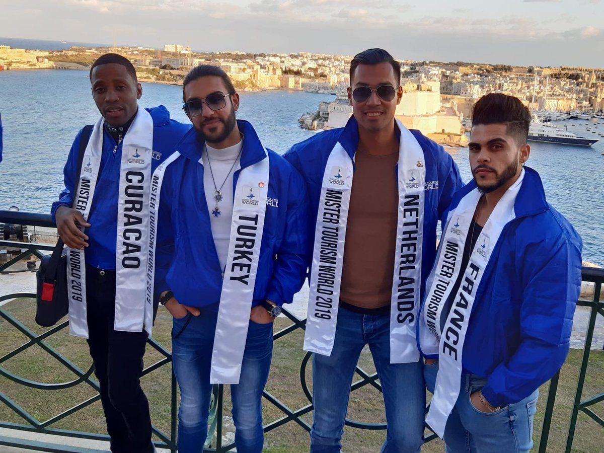 ietsleuks's tweet photo. We bellen zo met Malta. @JEREMYY__  uit Arnhem is daar bij de Mister Tourism World verkiezing @mtworguk waar hij zijn best doet Nederlands toerisme het best te promoten. https://t.co/sur3fepZID