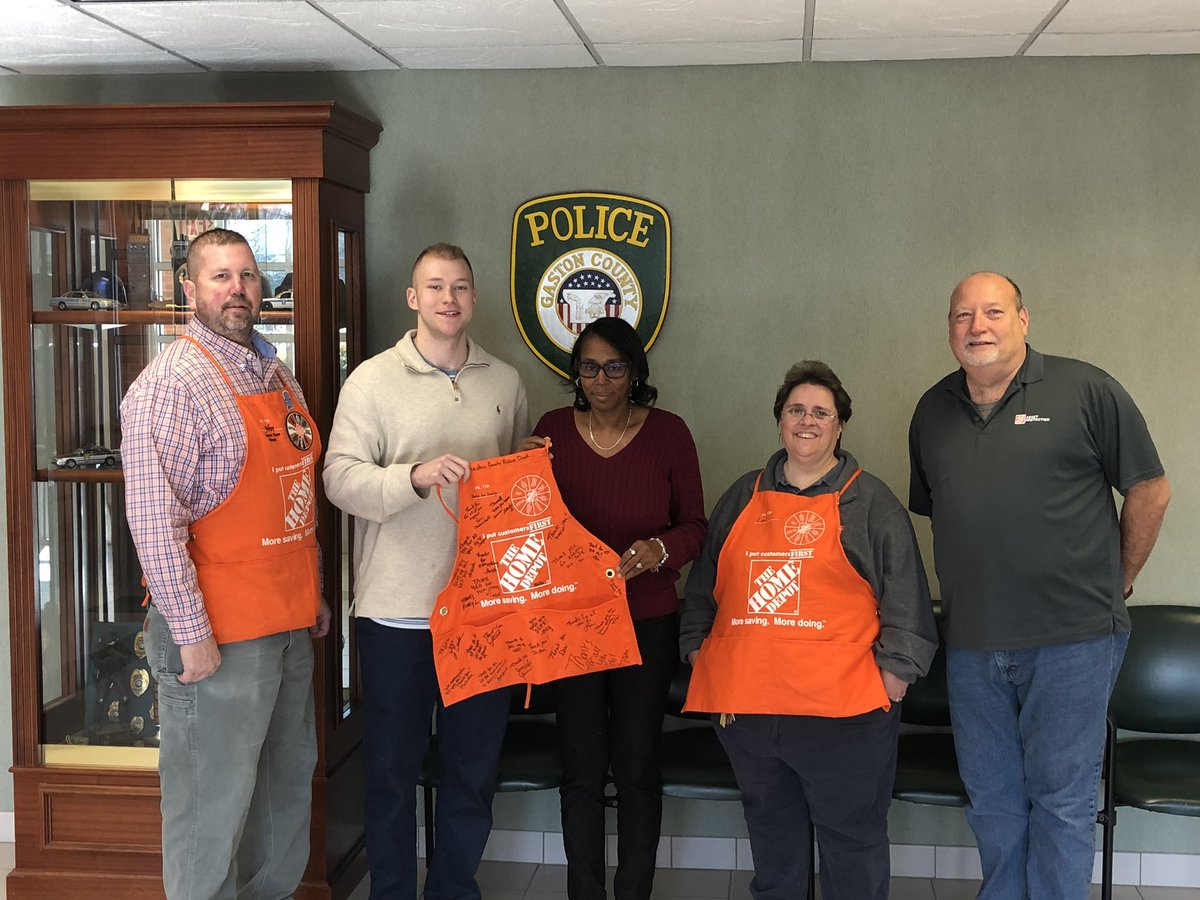 3606 Supporting National law enforcement Appreciation Day. Thank you for all that you do supporting our business and community.