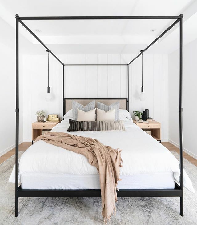 Les lits à baldaquin auront la cote en 2020! Oseriez-vous?
Photo de @leclairdecor
-
-
-
#Muramur #baldaquin #litabaldaquin #canopybed #chambreacoucher #chambre #decorinterieur