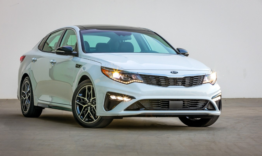 KiaWesleyChapel's tweet photo. The stature of a winner. #Kia #Optima https://t.co/fcHKZXawg9