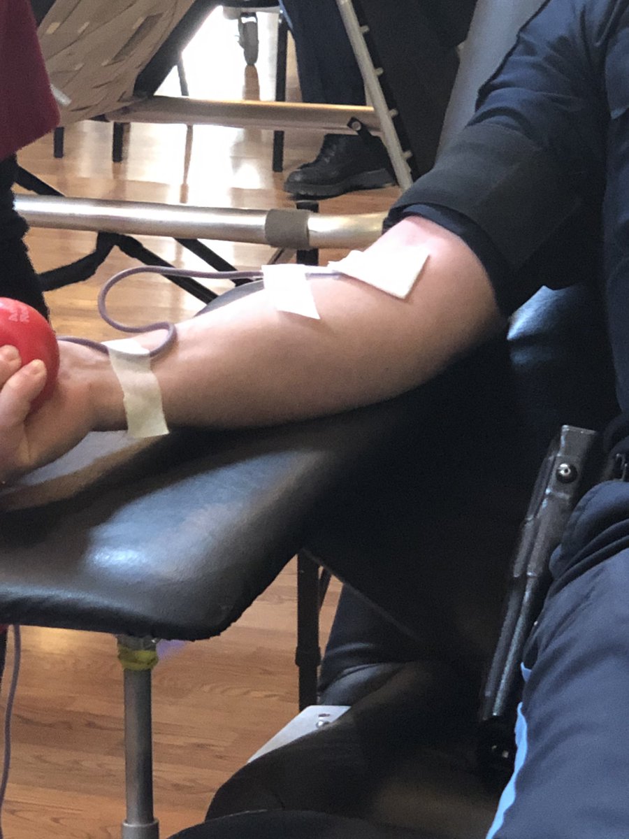 NebraskaCOPS's tweet photo. The #BlueBloodDrive is going strong. Stop by the Omaha Police Officer's Association Hall, 13445 Cryer Av, today.  We are here until 3:00p. #LawEnforcementAppreciationDay #SaveALife #GiveBlood https://t.co/Dp9N7oNUO3