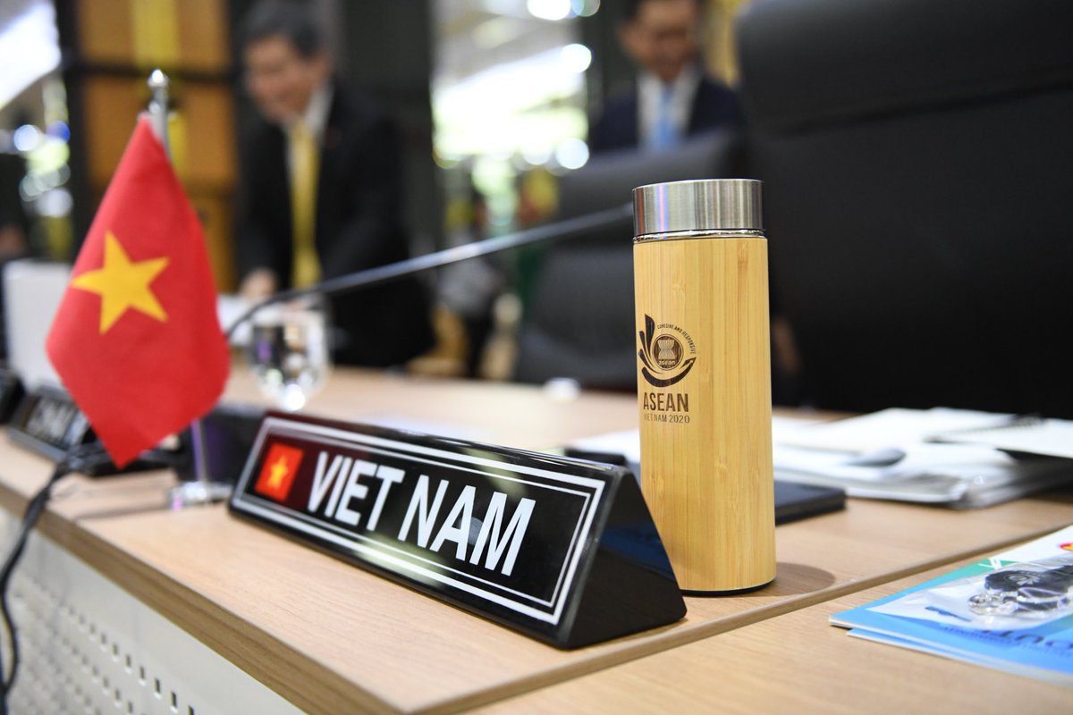 BINH_ASEAN's tweet photo. Chaired first #ASEAN_CPR meeting in #Vietnam_ASEAN_2020, setting agenda and work programme with focus on improving cross-pillar/sector coordination, making better use of #ASEAN_Secretariat resources and facilities, and developing Plans of Action 2021-2025 with 8 Dialogue Partners https://t.co/qW9IrLLZ9N