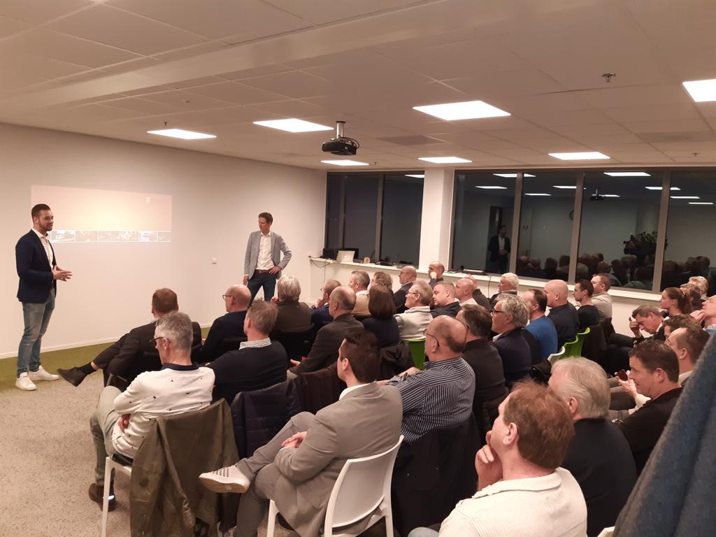 Achilles_1929's tweet photo. Rondleiding in 3 ploegen bij Nabuurs 60.000 m2 warehouse!
#sponsorevent https://t.co/wpzCrUMsiZ
