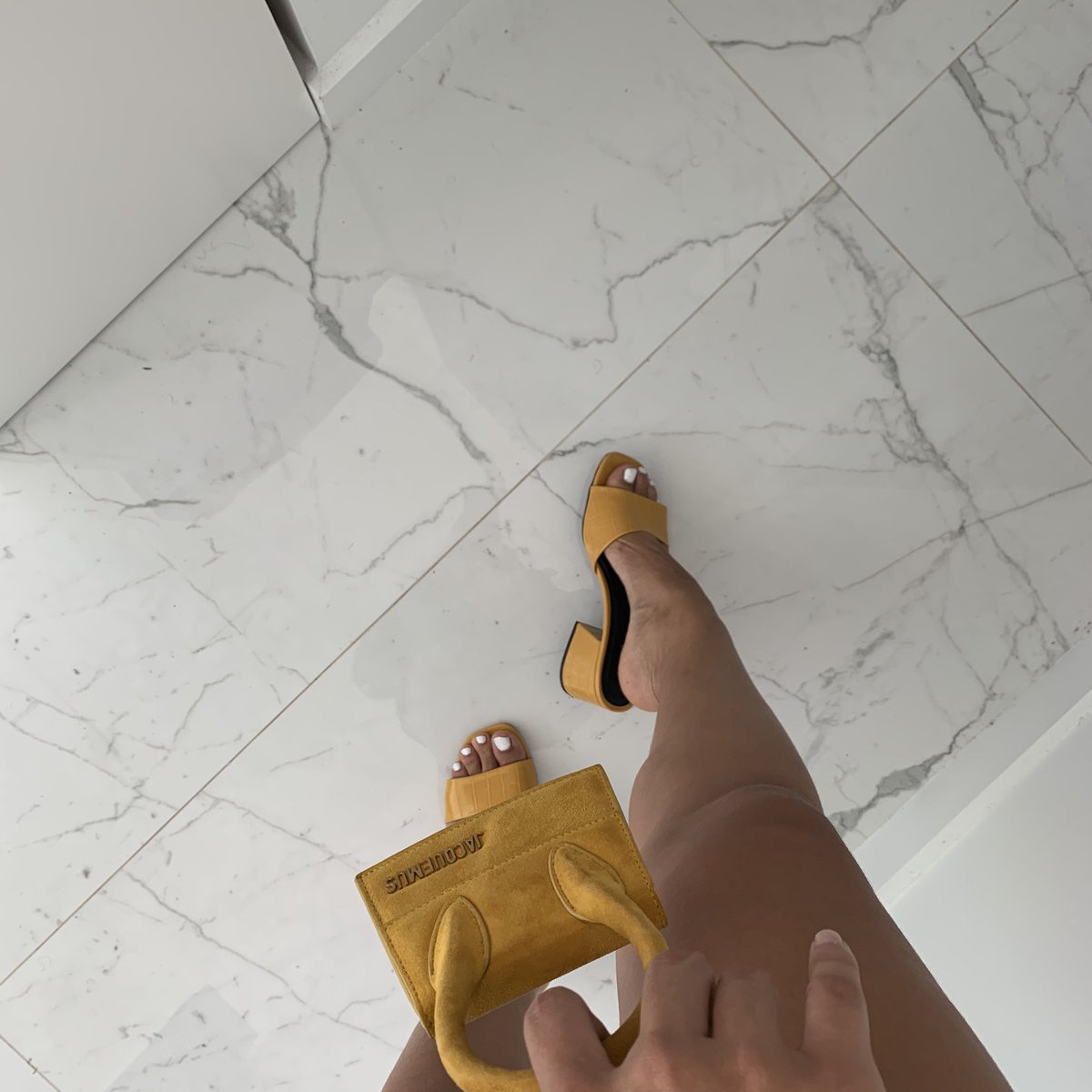loookatmeimkiad's tweet photo. dropping these tomorrow 💛 how do we like?! https://t.co/vyMmVX2gSL
