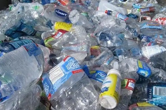Is one of your New Year's resolutions to live more sustainably and join the fight against plastic pollution? Read this <a href="/EveningStandard/">nope s</a> article on how to reduce, reuse and recycle plastic in 2020! >> bit.ly/2swA5Zf