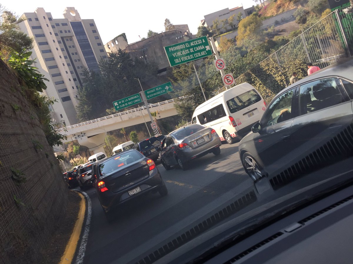 <a href="/HuixquiGob/">Gob Huixquilucan</a> Comaderas son pavimentar y hundidas en toda Vialidad de La Barranca de los 2 lados, URGE PAVIMENTARLAS!!! Me siguen ignorando!!! ⚠️⚠️⚠️<a href="/Edomex/">Gobierno del Estado de México</a> <a href="/EdoMexDenuncia/">EdoMexDenuncia</a> <a href="/HuixquiGob/">Gob Huixquilucan</a>