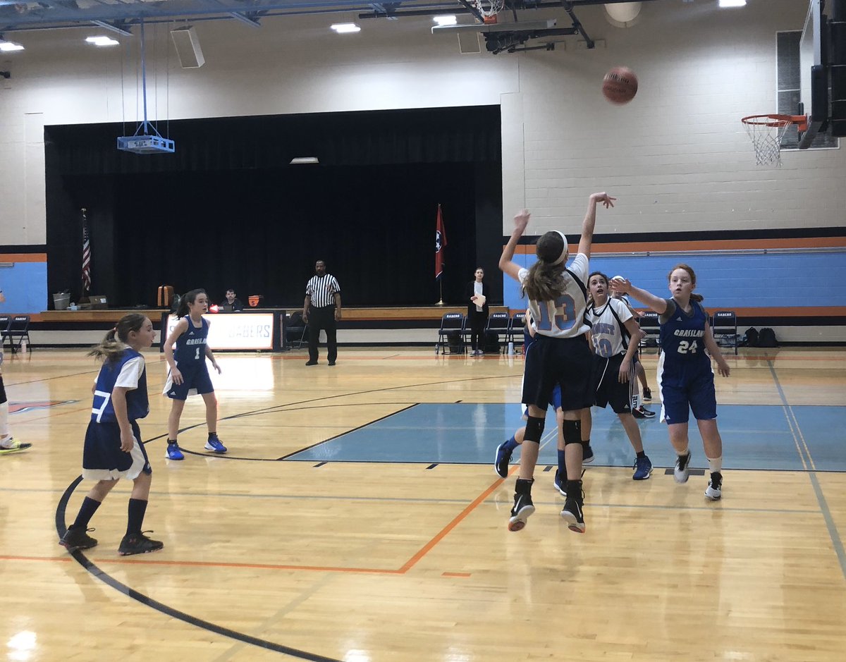 wcsSMSamym1's tweet photo. 🌅6th grade girls basketball begins the season against @wcsGMS 
Go Sabers! 
🔸🔷@wcsSMS 🔷🔸 @WCSedu https://t.co/dAiGbMk8Js