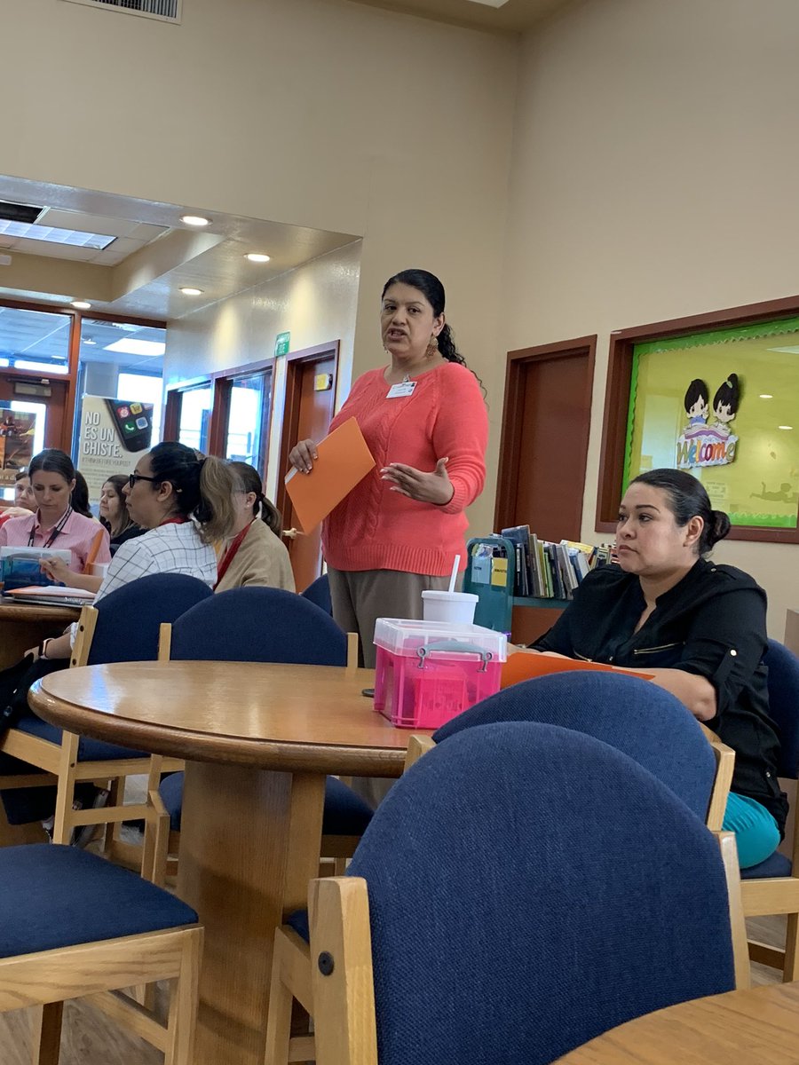 vherrera77's tweet photo. Getting a refresher from our amazing Instructional Specialist Juanita Esparza @TeamoFluffy! Are you Speaking to Me? Let’s get ready for TELPAS. @DelNorteFalcons @LouisaYISD @yisd https://t.co/kpkLObKwkC