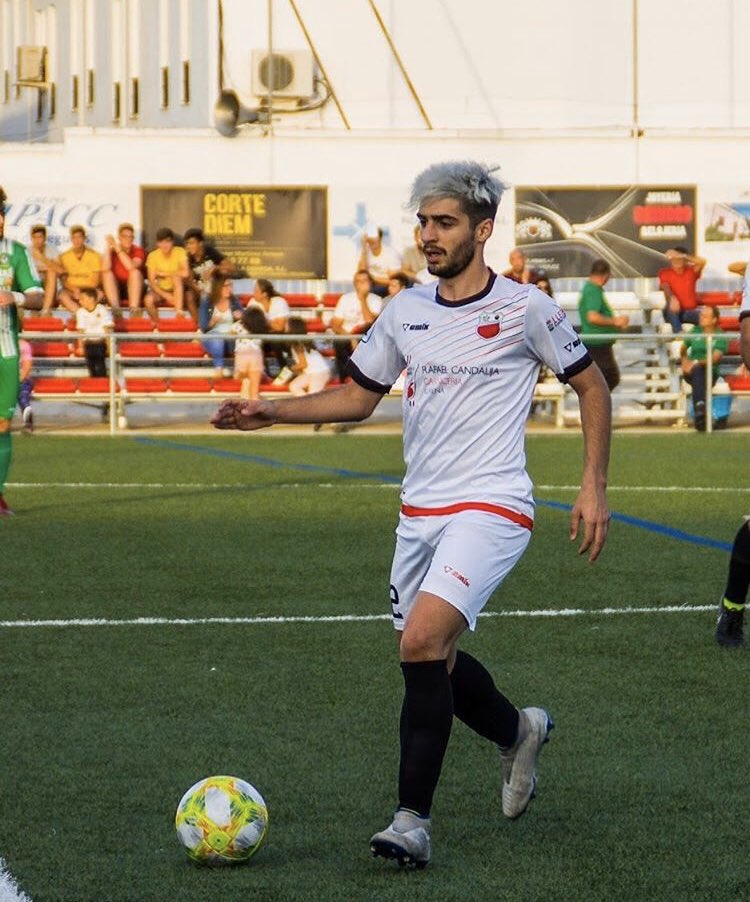 FICHAJES!!!
Incorporamos a nuestra plantilla a 2 nuevos jugadores: <a href="/MarioBj10/">Mariobj10</a> y <a href="/diegovh10/">Diego Valencia</a> procedentes de la <a href="/adllerenenseof/">A.D. LLERENENSE</a> 
Ambos estarán disponibles para el próximo domingo en Usagre. 
Bienvenidos a vuestra nueva casa, vamos a disfrutar mucho juntos!!!
#VamosCDU🔴⚫️