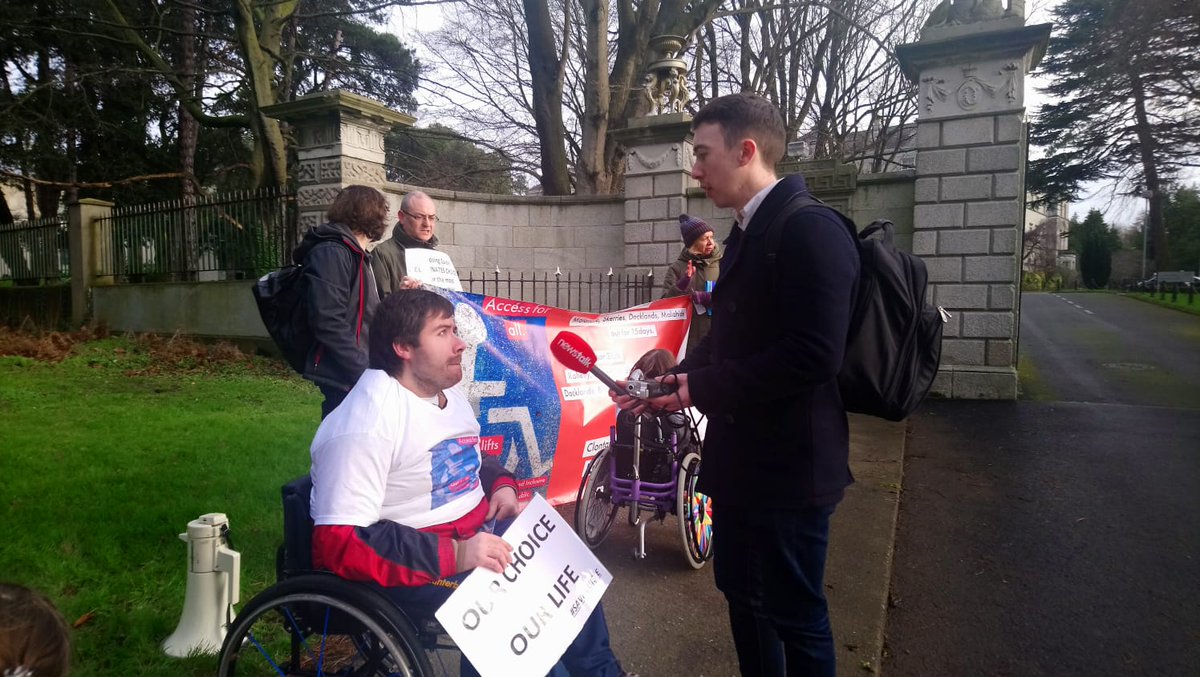savecuisle's tweet photo. We went to the Marino Institute of Education protesting for equality for people with disabilities in particular respite in this country. We talked to one woman who said her daughter gets two weeks of respite a year. Is this acceptable @FinianMcGrathTD @FERGDARCY @joeliveline https://t.co/2r2hob2afG