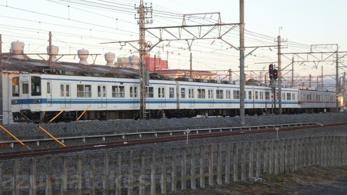 azumatakeshi's tweet photo. 【東武20000系 21804F 先頭車2両 ワンマン転用 館林津覇入場】
853Fに先導され 津覇入場!
21434F 改造完了し津覇出場!
https://t.co/ckJtfVZOf7
#東武 #20000系 #21804F #津覇 #入場 https://t.co/E2tZTDkOYh