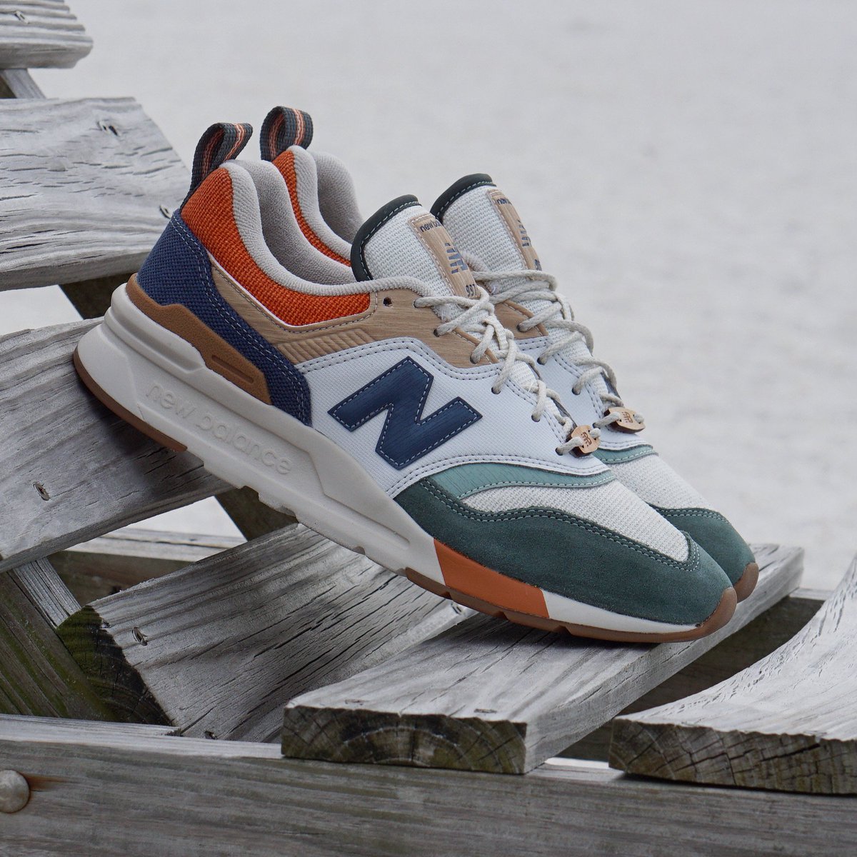 new balance retro surf