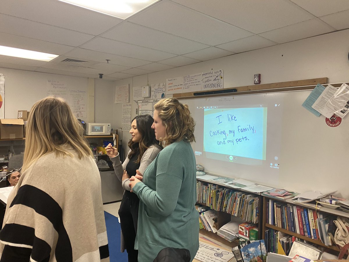 GraceKChoi's tweet photo. Literacy Collaborative Year 1 teachers teach each other about the dimensions of fluency and demonstrate with examples and non-examples. A little bit of nerdy fun! @Herndon_ES #FCPSLitCollab @Tingler05 @msmontero_hes @HES_3rdGrade @MrsDiazHES @GalyeanPam https://t.co/Ylkx4dbr9M