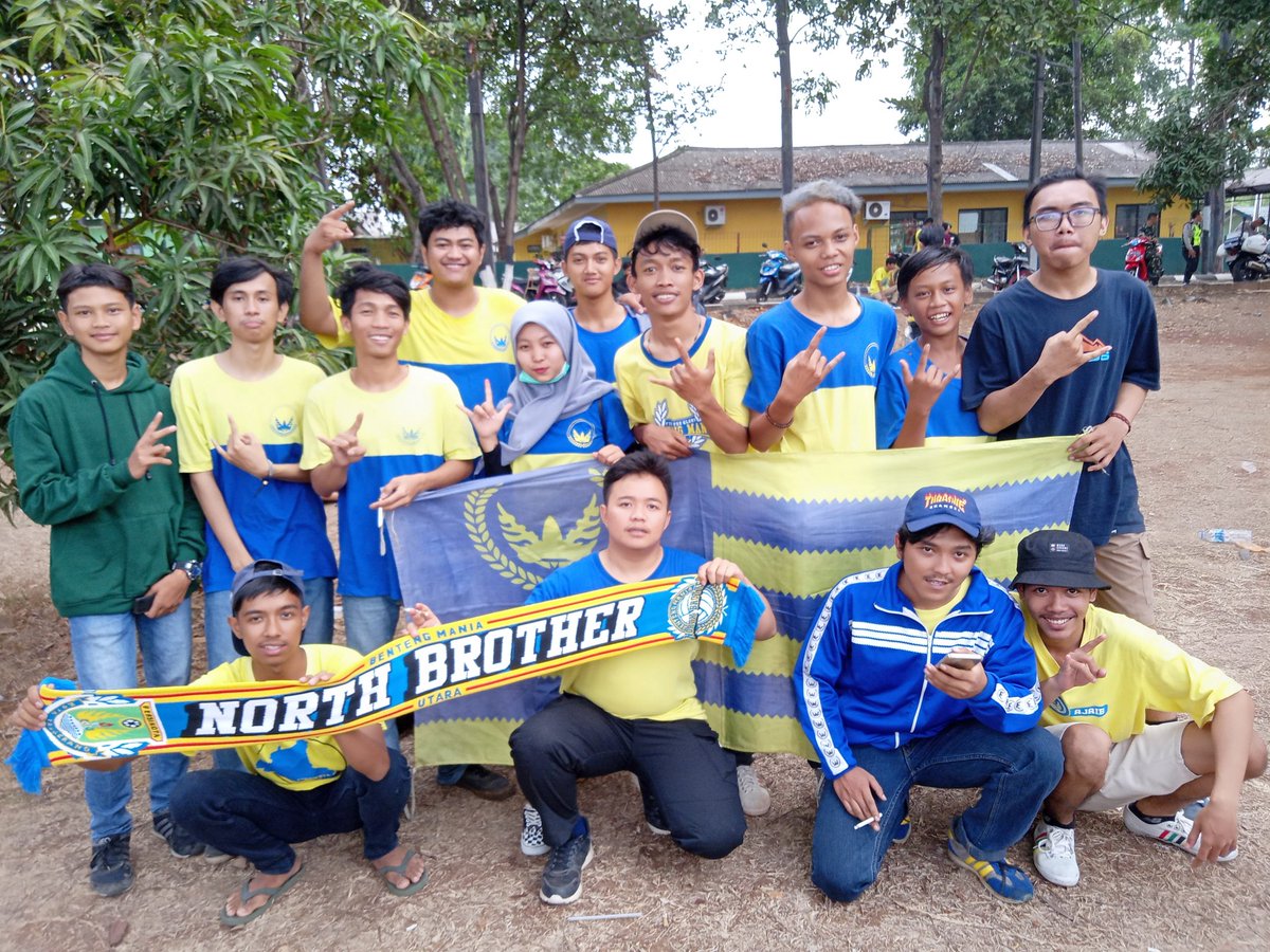 PersikotaBoys's tweet photo. We Can Fly High with the best attitude in every game , we are Persikota supporter we are Indonesian supporter #BentengMania #DNAkuningbiru https://t.co/G81ICE6JYI
