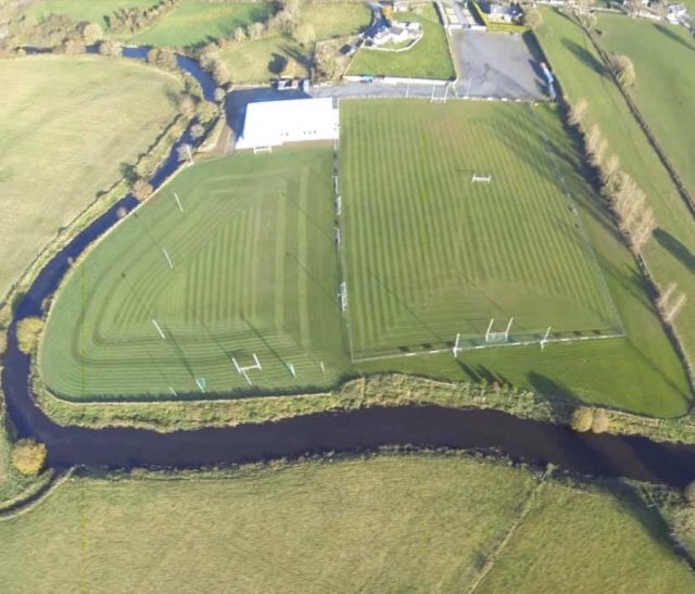 TeconnaughtGac's tweet photo. A big thank you to Eugene Morgan for these fantastic aerial photos of our new clubrooms, our main pitch and training pitch are looking superb 👌
#teconnaughtgac #someclubforoneclub #aerialphoto #gaelicpitch https://t.co/ko8b2BsNM0