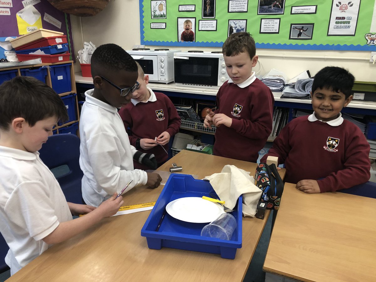 StColumbasLPrep's tweet photo. #SCCPrepTwo loved investigating materials in science. First job was to sort and label each item. #AcademicExcellence #SCCScience https://t.co/GYxnIWpiD7